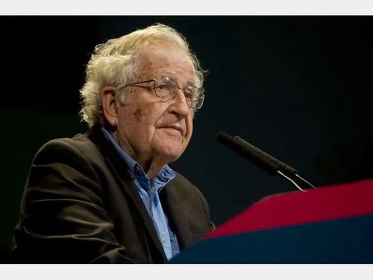 پیش بینی چامسکی از انتخابات 2020 آمریکا / چه کسی رئیس جمهور می شود؟