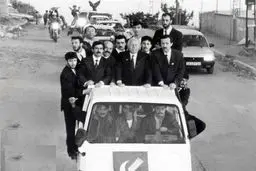 عکس: یک وانت پر از مقام عالی رتبه!