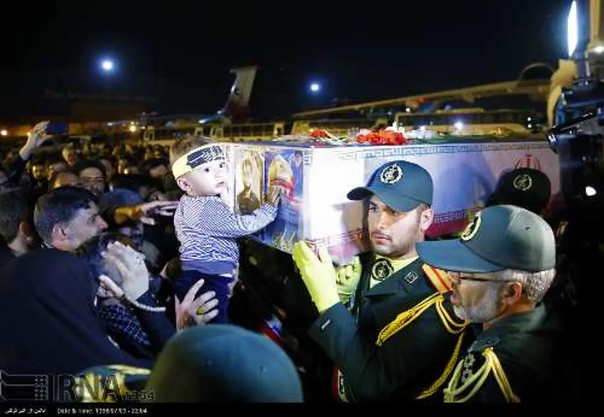تصاویری از ورود پیکر شهید حججی به تهران