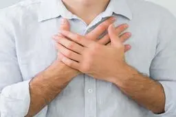 اگر دچار سوزش سر دل می‌شوید، ۸ گزینه غذایی را نخورید