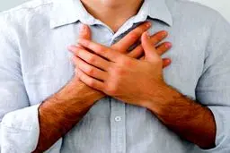 اگر دچار سوزش سر دل می‌شوید، ۸ گزینه غذایی را نخورید