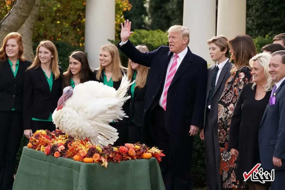 مراسم شکرگزاری دونالد ترامپ در کاخ سفید به همراه خانواده/تصاویر