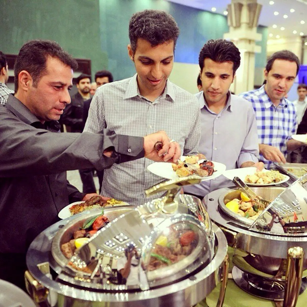 فردوسی پور و غذای رژیمی/عکس
