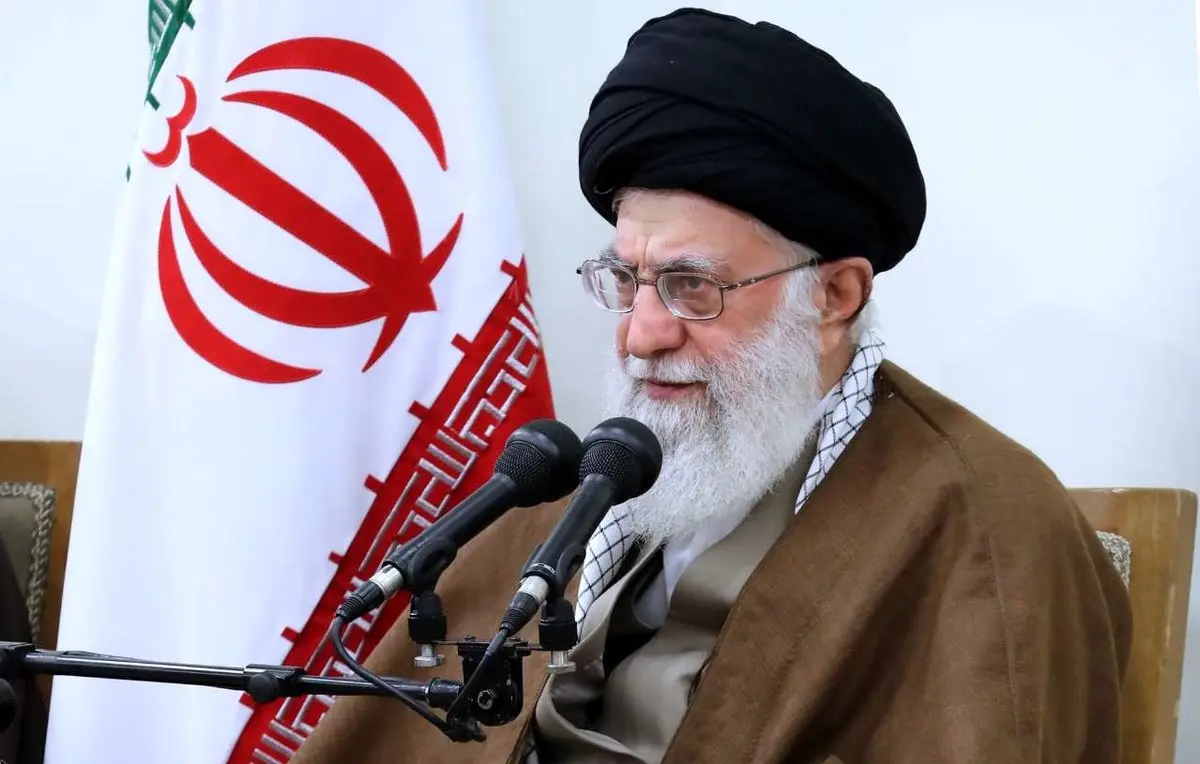 دیدار اعضای کنگره‌ی بزرگداشت شهدای استان قزوین با رهبرمعظم انقلاب / تصاویر