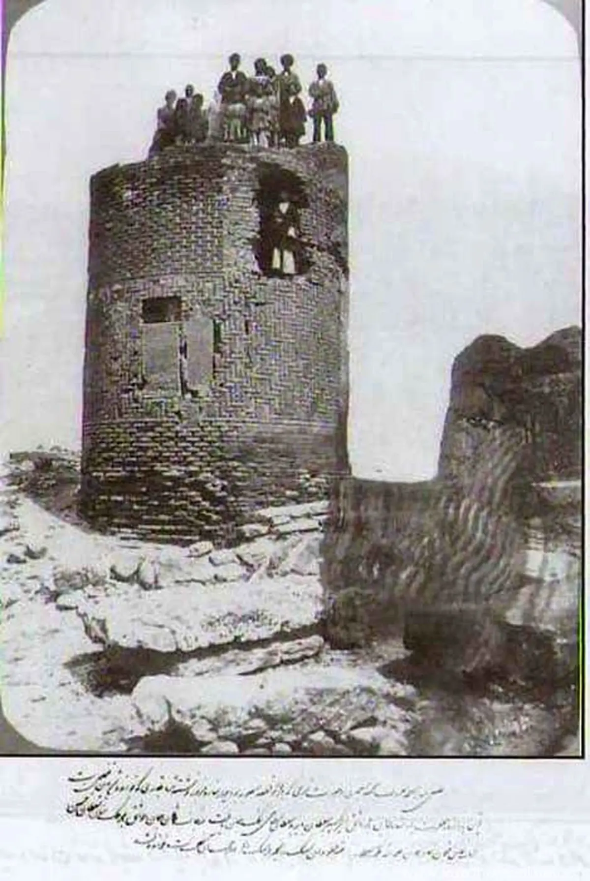 بنای تاریخی در اردبیل/عکس