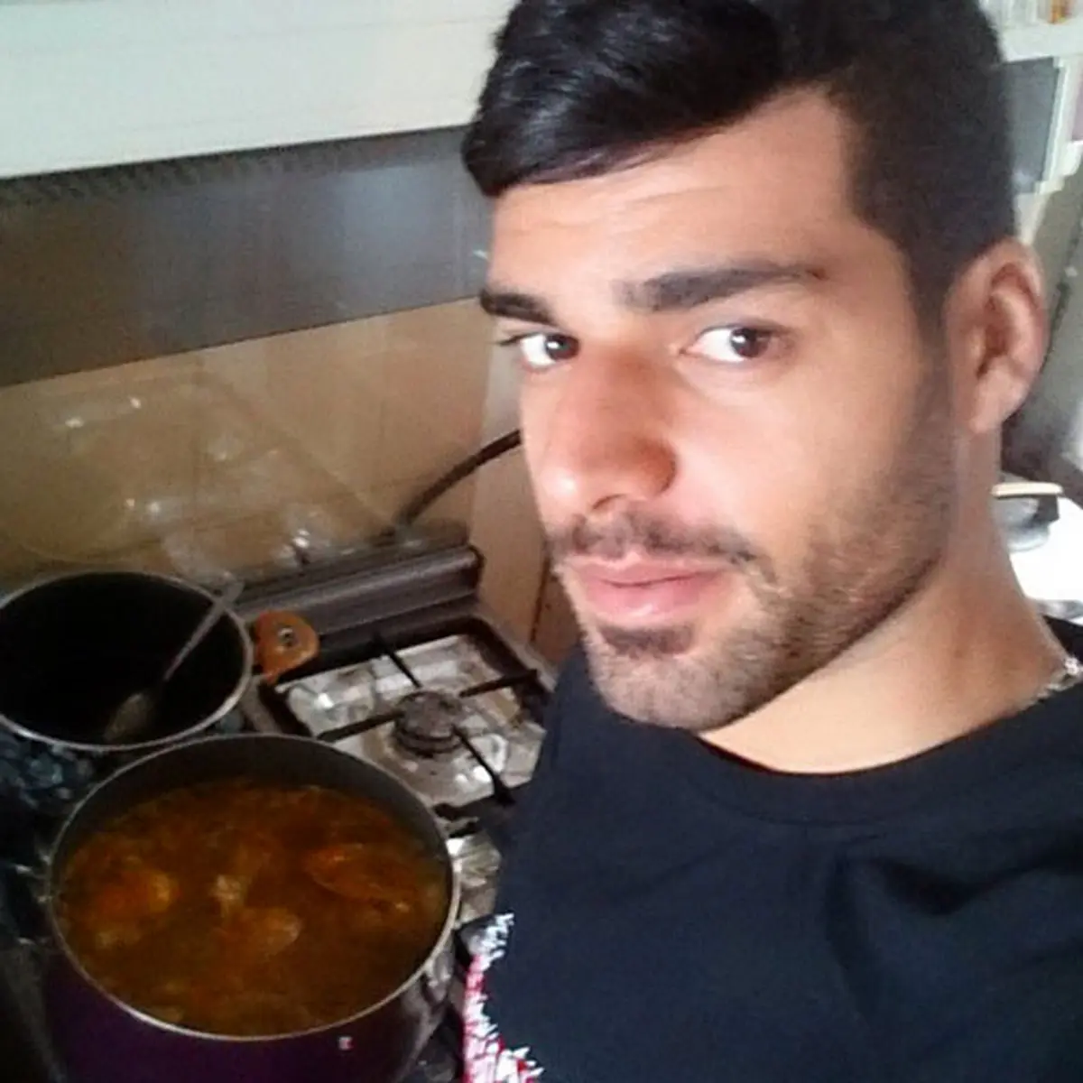 ستاره های فوتبال ایران در حال آشپزی/عکس