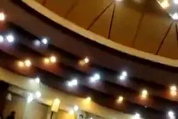 فیلم: ورود دیرهنگام استاندار معزول گلستان به جلسه شورای هماهنگی مدیریت بحران استان