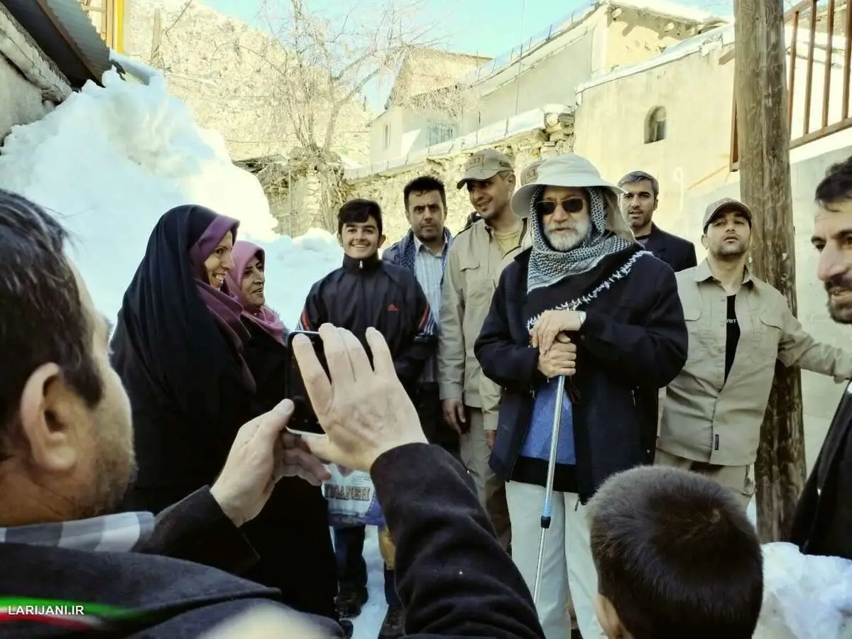 عکس/ کوهنوردی علی لاریجانی در ساوجبلاغ