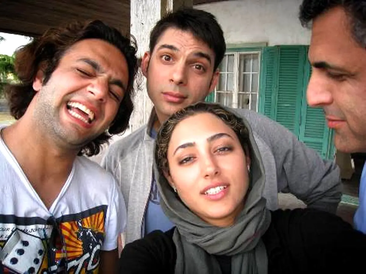 گلشیفته فراهانی از پشت صحنه درباره الی یک عکس سلفی منتشر کرد!