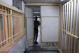 حال و هوای لحظه افطار در زندان وکیل آباد مشهد + تصاویر