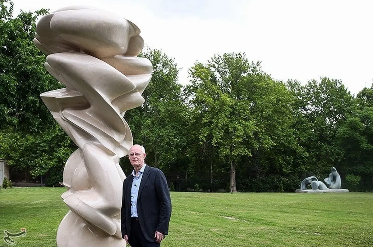 تصاویری از رونمایی مجسمه آلمانی در تهران