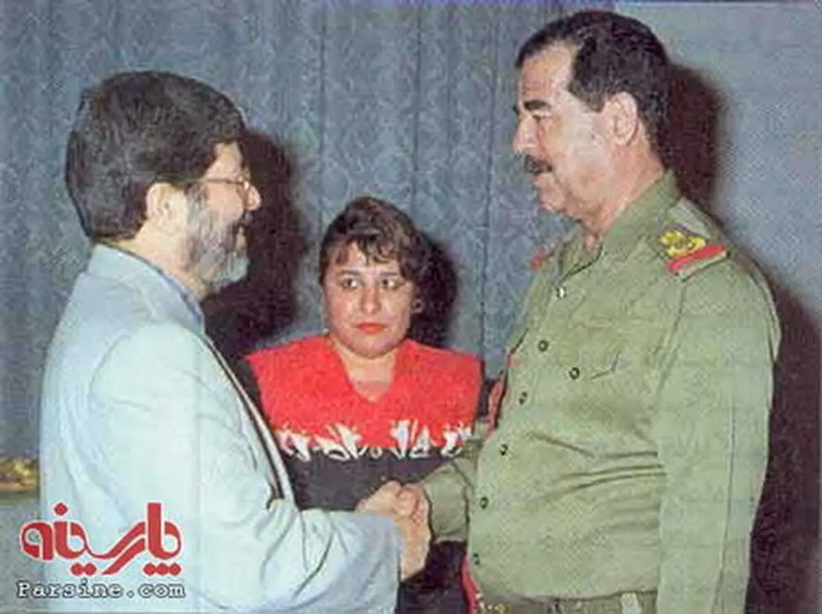 وقتی وزیر ایرانی با صدام دست داد/عکس