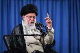 تصویری از صفحه اینستاگرام رهبر انقلاب بعد از توقیف نفتکش بریتانیا توسط سپاه