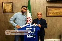 اولین عکس کاوه رضایی با پیراهن استقلال