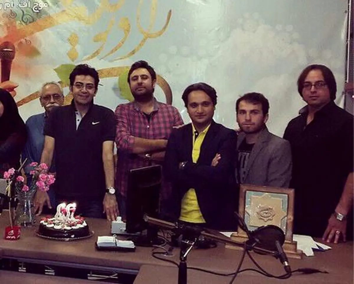 جشن تولد فرزاد حسنی در رادیو جوان/ عکس