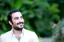 تصویری از تیپ متفاوت نوید محمدزاده