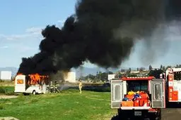 یک اتوبوس، فرودگاه آمریکا را بست/عکس