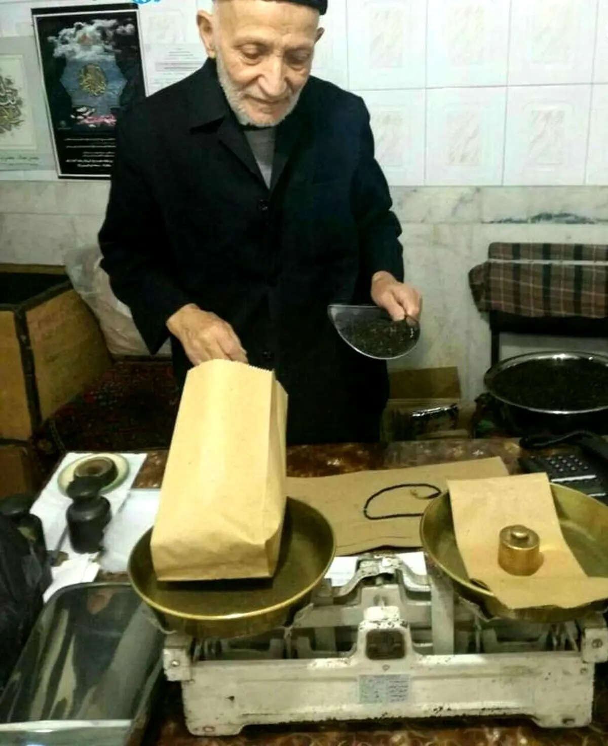 کم فروشان این عکس را ببینند / عکس