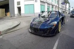 چرخ های این خودرو از طلاست!/تصاویر