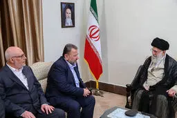 دیدار نایب رئیس دفتر سیاسی حماس با رهبر انقلاب اسلامی