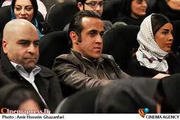 علی کریمی در اکران خصوصی«ارسال آگهی تسلیت...»/عکس