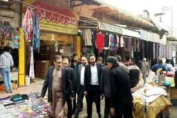 عکس: بازارگردی شمخانی با دشداشه