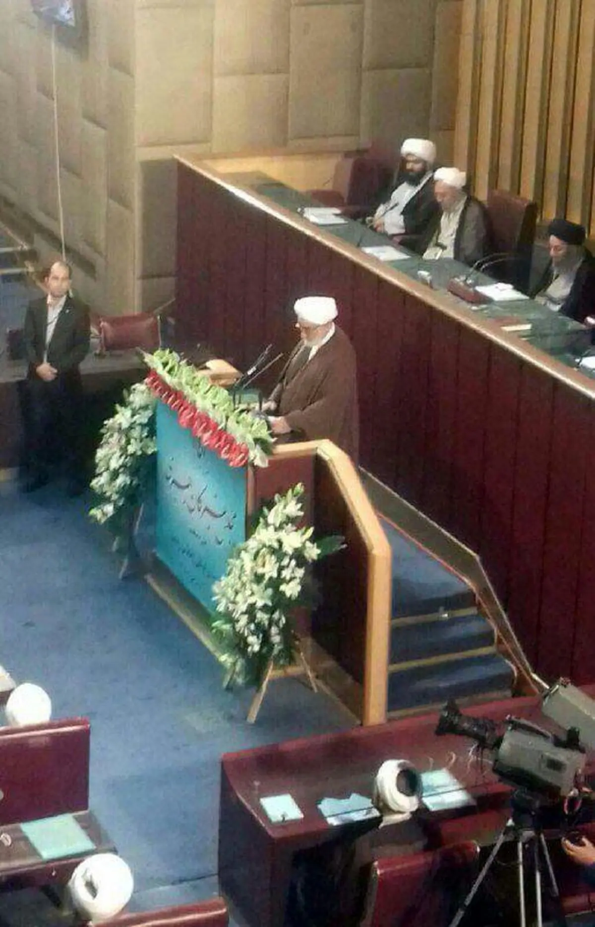 استقرار هیات رئیسه سنی در مجلس خبرگان/ عکس