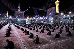 شکرانه بازگشایی حرم مطهر رضوی + عکس