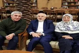 ظريف به همراه همسرش در کنار ابراهیم حاتمی کیا/عکس