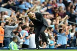 واکنش عجیب گواردیولا پس از دریافت گل/عکس