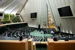 رئیس‌جمهور از مجلس تذکر گرفت