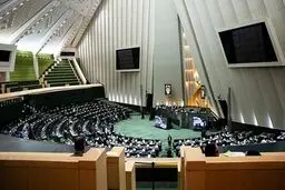 رئیس‌جمهور از مجلس تذکر گرفت