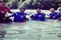 آب تنی اشکان دژاگه و هم تیمی هایش در ایتالیا/عکس