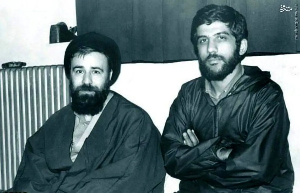 ضرغامی در کنار سید احمد خمینی/ عکس