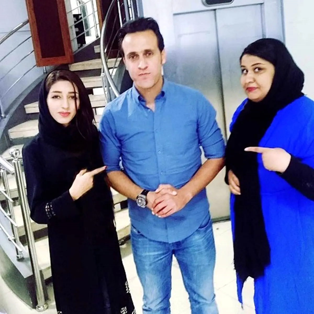 تصویری از دختر خبرساز پرسپولیسی در کنار علی کریمی