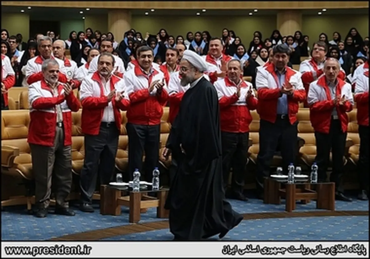 تصاویر حضور دکتر روحانی در مراسم گرامیداشت هفته هلال احمر