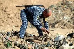 کشف یک گور دسته‌جمعی در موصل/تصاویر