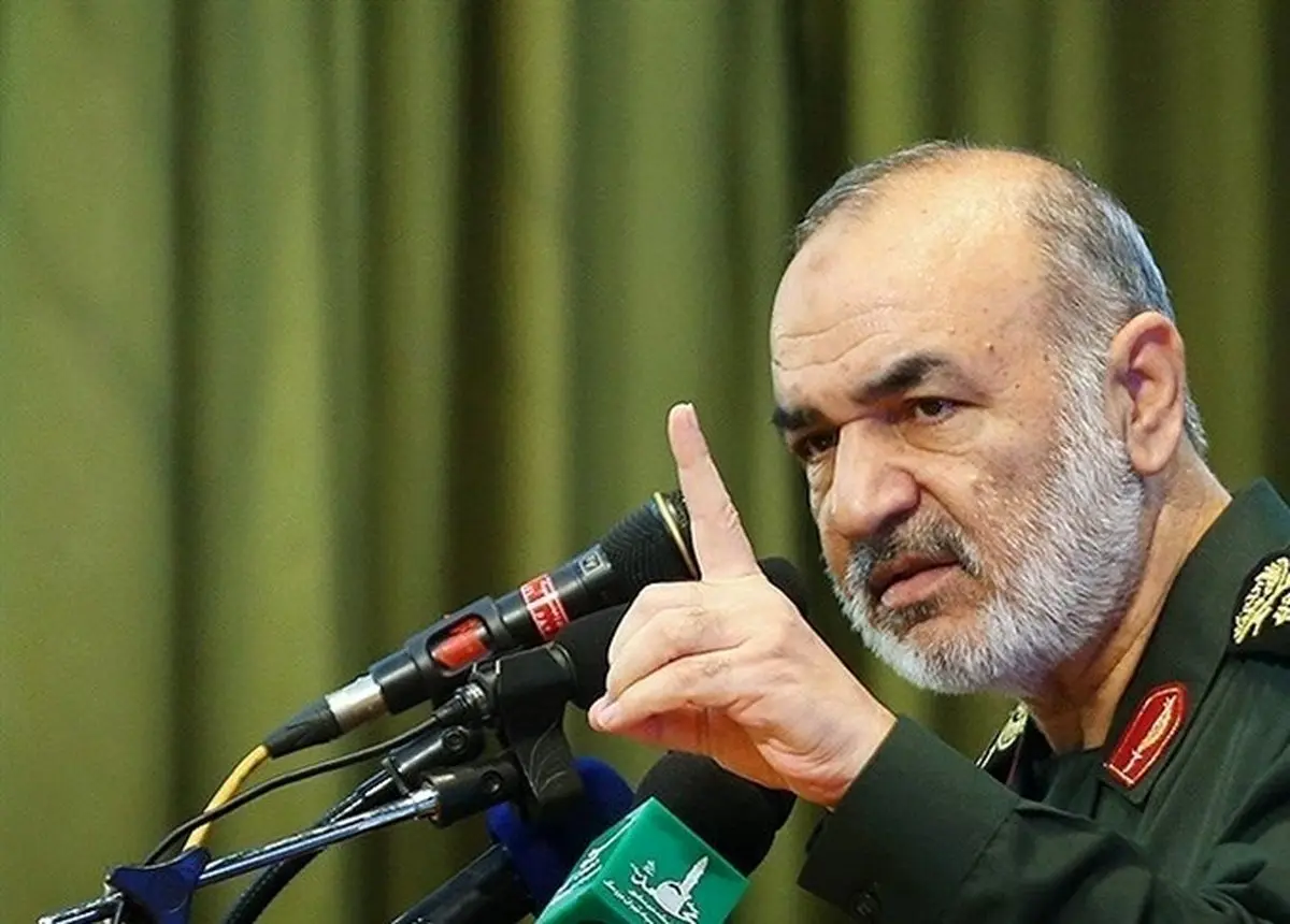 واکنش محکم سردار سلامی به تحرکات احتمالی دشمنان: دست به اقدام نظامی بزنند پاسخ سختی به آنها می‌دهیم