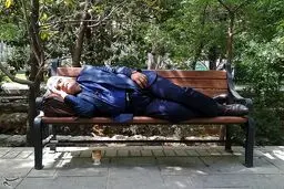 چرت عصرگاهی در خیابان‌های داغ تهران/تصاویر