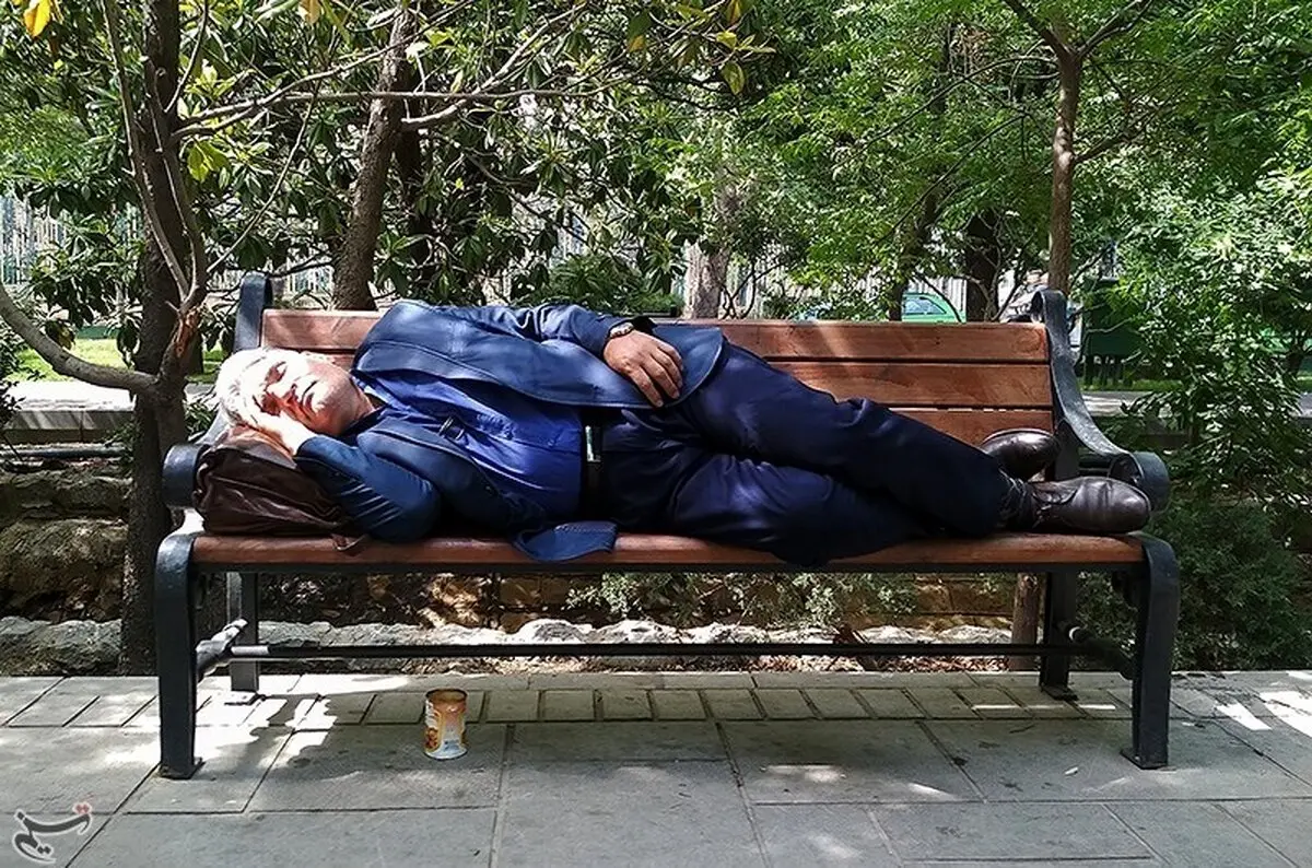 چرت عصرگاهی در خیابان‌های داغ تهران/تصاویر