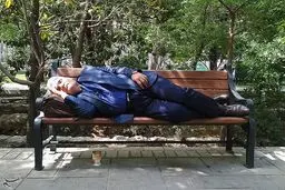 چرت عصرگاهی در خیابان‌های داغ تهران/تصاویر