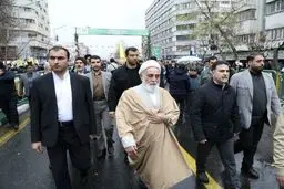 حضور ناطق نوری در راهپیمایی ۲۲ بهمن/ عکس