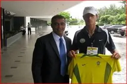 زننده آخرین گل دربی در کنار روماریو/ عکس