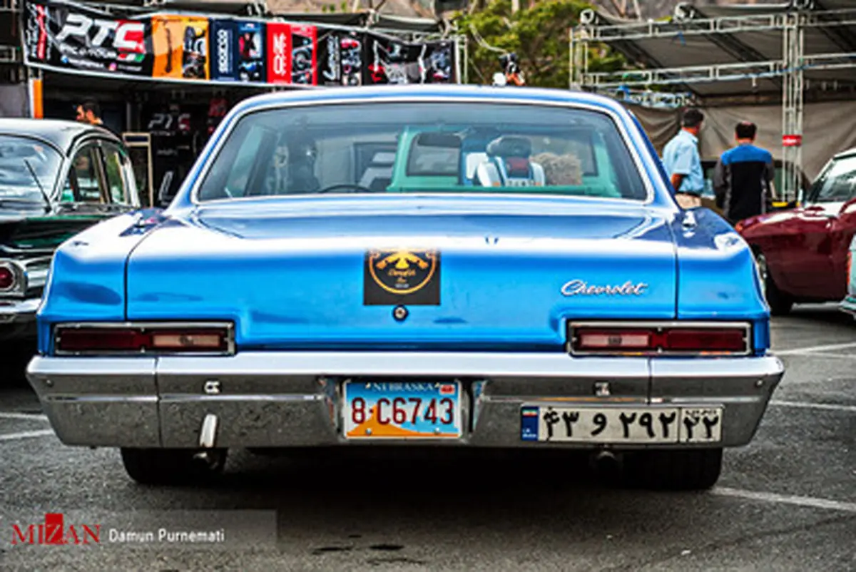 دورهمی ماشین بازهای تهرانی در بام تهران/تصاویر