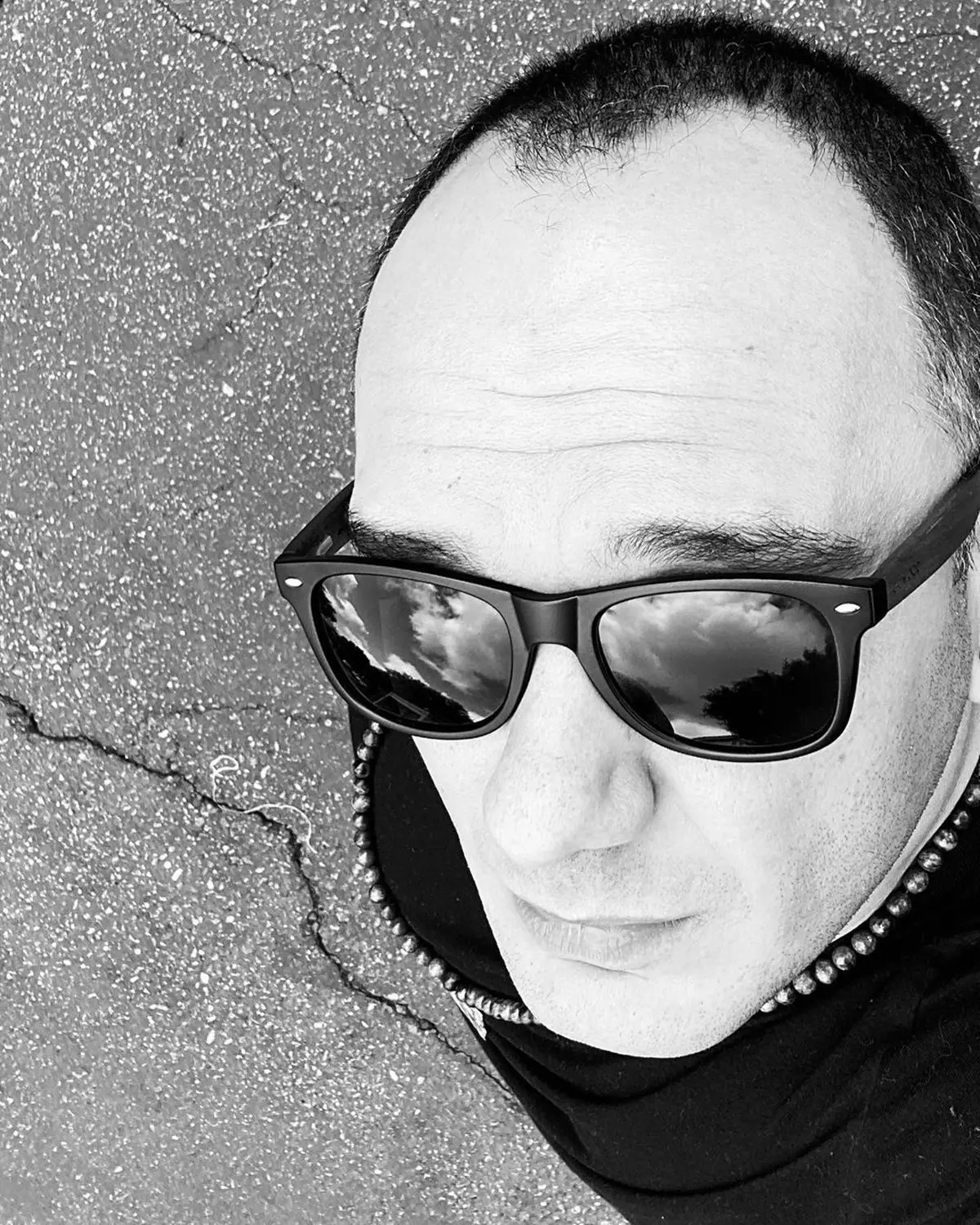 سلفی سیاه و سفید مجری محبوب تلویزیون