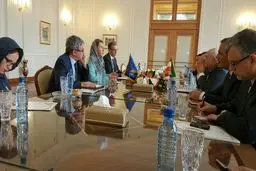 دیدار موگرینی و ظریف در تهران/عکس