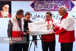 معاون رئیس جمهور عضو داوطلب هلال احمر شد/عکس