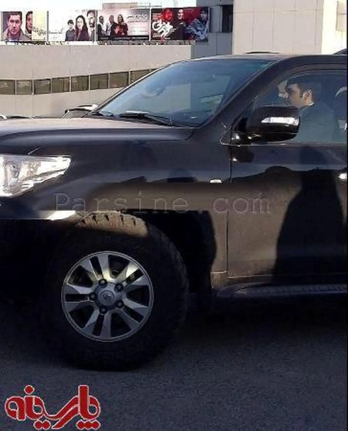 خودرو لوکس احسان علیخانی/ عکس