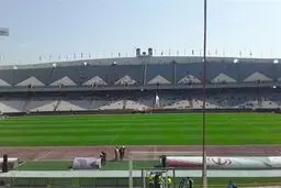 حاشیه دربی ۹۰؛ جلوگیری از ورود هواداران بدون بلیت/ درهای آزادی زودتر از موعد باز شد + تصاویر