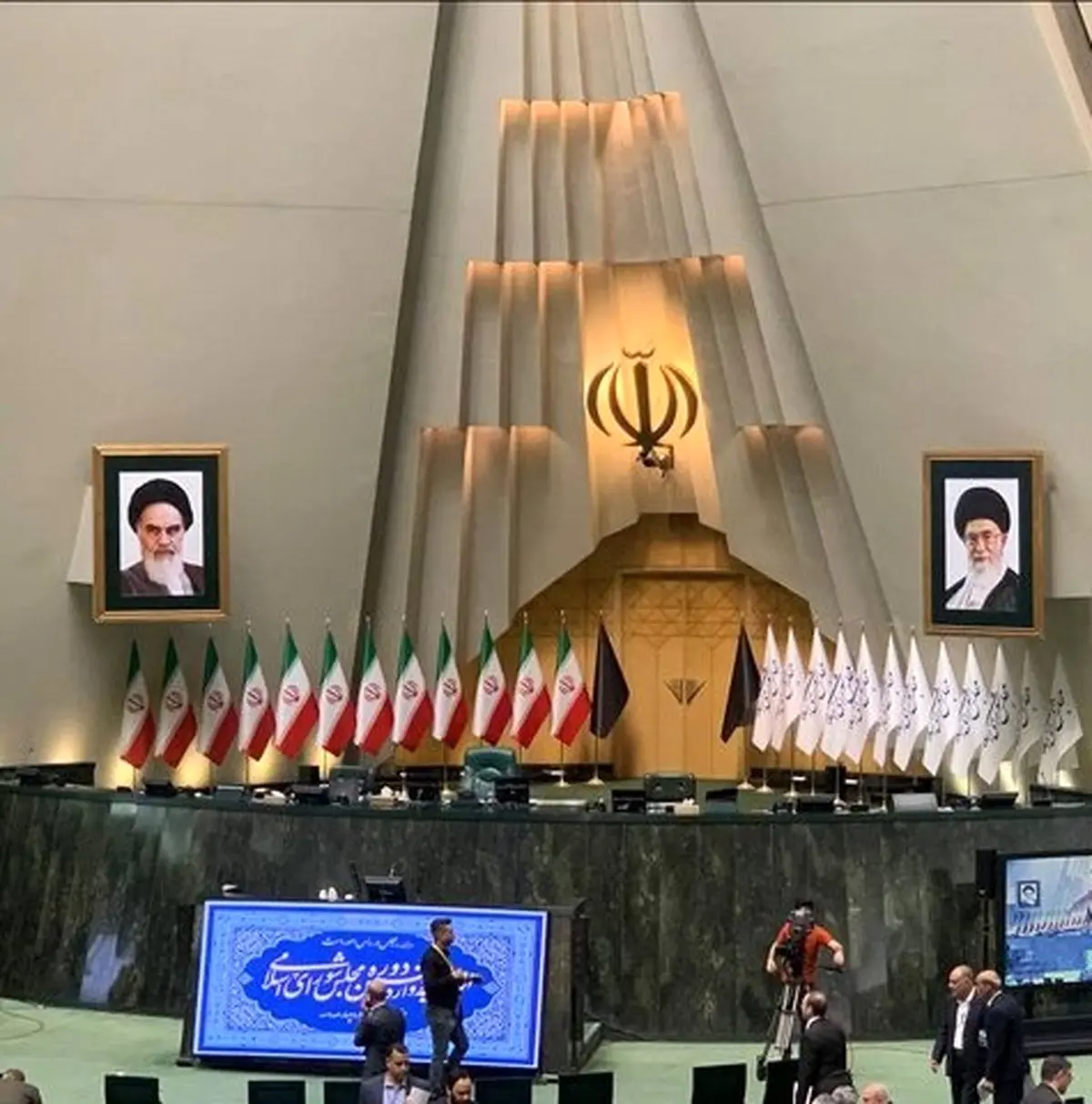 افتتاحیه مجلس دوازدهم؛ پیام رهبر انقلاب قرائت شد